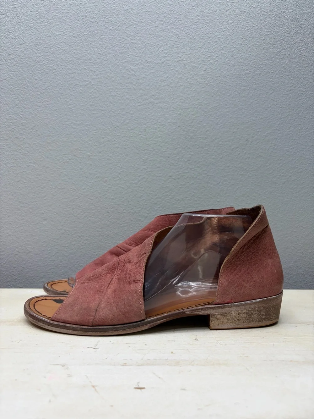 Free people Red Leather Mont Black Sandals Size 41